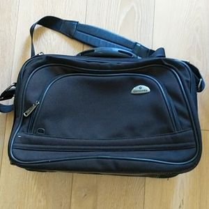 Samsonite travel bag